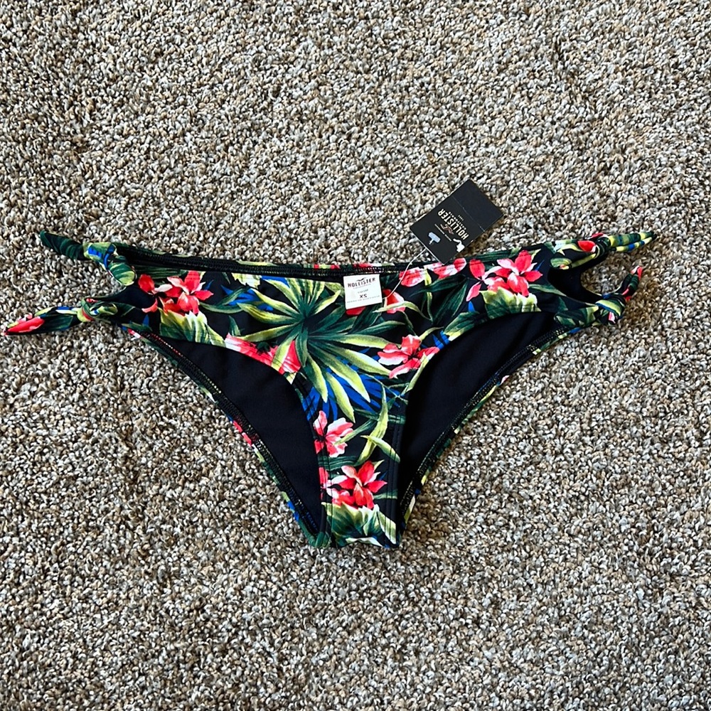 Floral Print Bikini Bottoms NWT